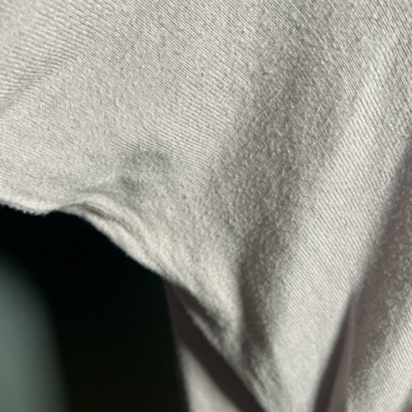 Victoria Secret Womens Soft Light Purple Pink Scoop Neck Winter Sweater Size XS - Picture 3 of 8